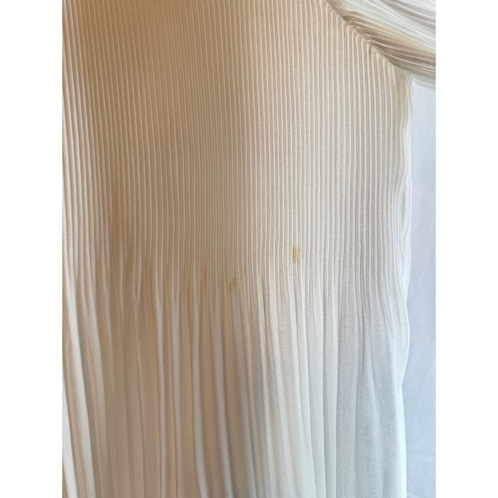 Forever 21 Ivory Pleated Cold Shoulder Top Long Sleeve V-Back Small Ivory White - Picture 2 of 5